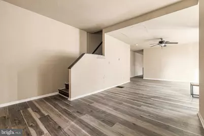 59 E Walnut Lane, Philadelphia, PA 19144 - Photo 2