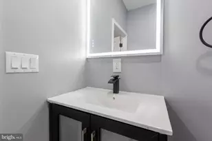 1615 S Conestoga St, Philadelphia, PA 19143 - Photo 14