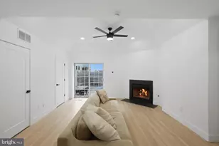 921 N Hancock St, Philadelphia, PA 19123 - Photo 38