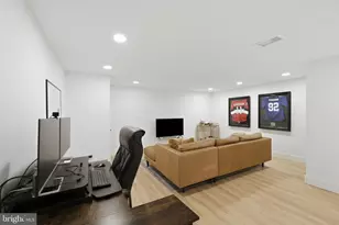 921 N Hancock St, Philadelphia, PA 19123 - Photo 46