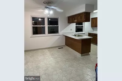825 W Bells Mill Road, Philadelphia, PA 19128 - Photo 6