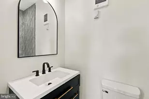 2645 N 8th St, Philadelphia, PA 19133 - Photo 30