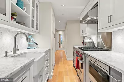 210 Locust Street #28G, Philadelphia, PA 19106 - Photo 12