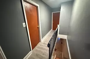 1016 W Arizona St, Philadelphia, PA 19133 - Photo 6