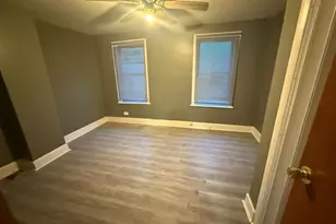 1016 W Arizona St, Philadelphia, PA 19133 - Photo 10