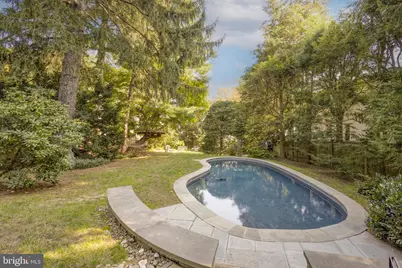 134 W Highland Avenue, Philadelphia, PA 19118 - Photo 6