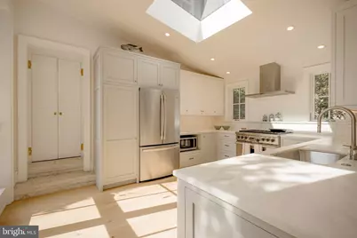 134 W Highland Avenue, Philadelphia, PA 19118 - Photo 36
