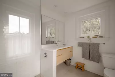 134 W Highland Avenue, Philadelphia, PA 19118 - Photo 26
