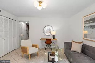 714 Lombard St, Philadelphia, PA 19147 - Photo 8