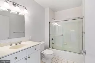 1900 Hamilton St, Philadelphia, PA 19130 - Photo 14