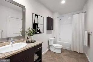235 N Columbus Blvd, Philadelphia, PA 19106 - Photo 6