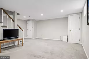 154 Laurie Ln, Philadelphia, PA 19115 - Photo 34