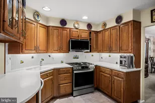 154 Laurie Ln, Philadelphia, PA 19115 - Photo 12
