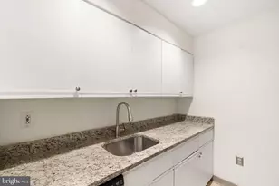 1601 Spring Garden St, Philadelphia, PA 19130 - Photo 10