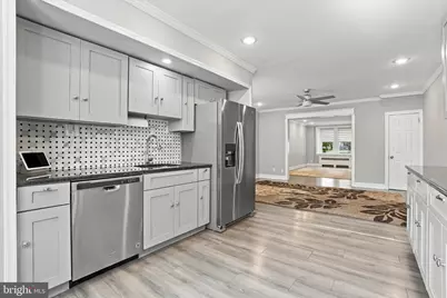 2484 N 77th Avenue, Philadelphia, PA 19150 - Photo 12