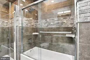 2484 N 77th Ave, Philadelphia, PA 19150 - Photo 18