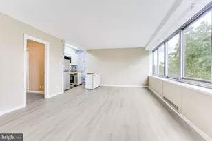 2401 Pennsylvania Ave, Philadelphia, PA 19130 - Photo 8