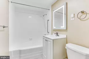 2401 Pennsylvania Ave, Philadelphia, PA 19130 - Photo 14