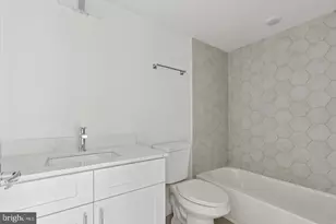 2401 N 2nd St, Philadelphia, PA 19133 - Photo 18