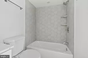 2401 N 2nd St, Philadelphia, PA 19133 - Photo 8