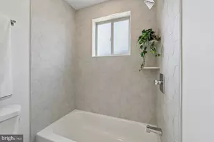 2401 N 2nd St, Philadelphia, PA 19133 - Photo 20