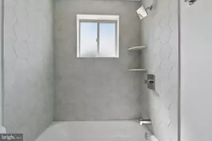 2401 N 2nd St, Philadelphia, PA 19133 - Photo 6
