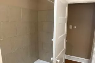 703 W Annsbury St, Philadelphia, PA 19140 - Photo 16