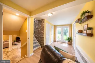 9947 Montour St, Philadelphia, PA 19115 - Photo 8