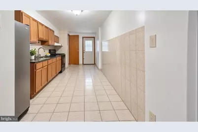 1813 E Hazzard Street, Philadelphia, PA 19125 - Photo 6