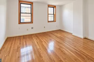 1813 E Hazzard St, Philadelphia, PA 19125 - Photo 8