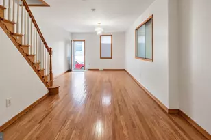 1813 E Hazzard St, Philadelphia, PA 19125 - Photo 4