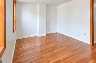 1813 E Hazzard St, Philadelphia, PA 19125 - Photo 14
