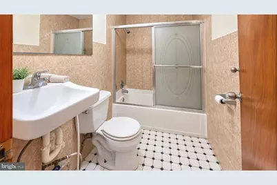 1813 E Hazzard Street, Philadelphia, PA 19125 - Photo 16