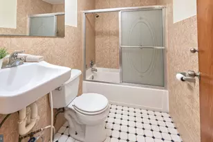 1813 E Hazzard St, Philadelphia, PA 19125 - Photo 16