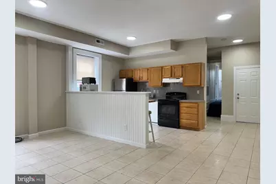 1617 W Oxford Street #2, Philadelphia, PA 19121 - Photo 2