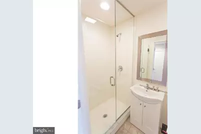 924 Pine Street #3F, Philadelphia, PA 19107 - Photo 6