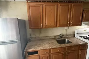 2032 Pierce St, Philadelphia, PA 19145 - Photo 10
