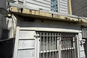 2032 Pierce St, Philadelphia, PA 19145 - Photo 4