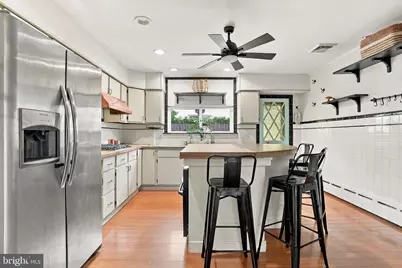 813 Moore Street, Philadelphia, PA 19148 - Photo 10