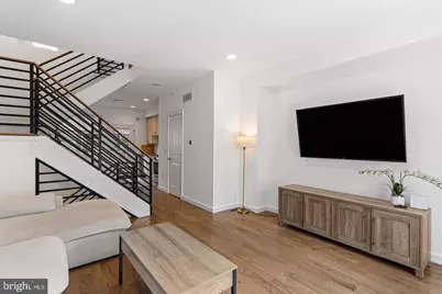 867 N Opal Street, Philadelphia, PA 19130 - Photo 2