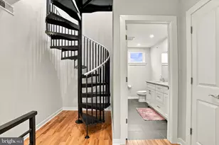2639 Titan St, Philadelphia, PA 19146 - Photo 16