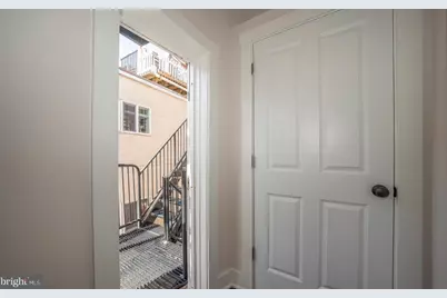 329 S 12th Street #301, Philadelphia, PA 19107 - Photo 14