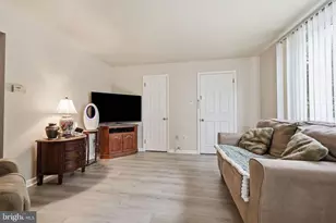 700-8 Borbeck Ave, Philadelphia, PA 19111 - Photo 6