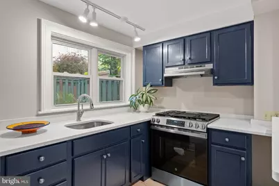 782 N Bucknell Street N, Philadelphia, PA 19130 - Photo 10