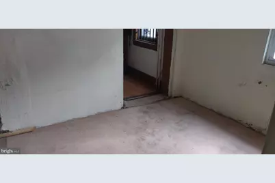 2756 Howard Street, Philadelphia, PA 19133 - Photo 12