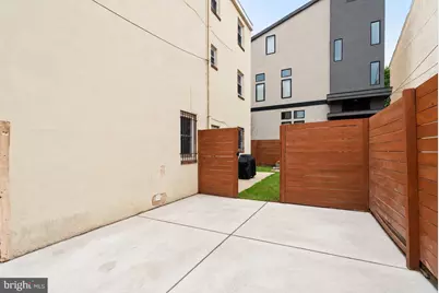 956 N Lawrence Street #A, Philadelphia, PA 19123 - Photo 28