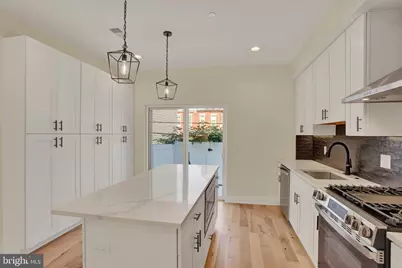 2621 Reed Street, Philadelphia, PA 19146 - Photo 8