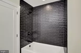 2621 Reed St, Philadelphia, PA 19146 - Photo 64