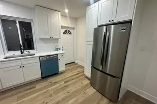 539 McClellan St, Philadelphia, PA 19148 - Photo 6