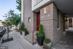 204 W Laurel St, Philadelphia, PA 19123 - Photo 2